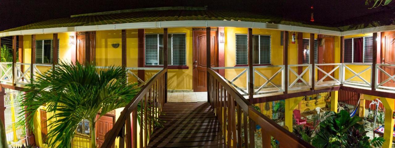 Hotel BAHÍA Tela Exterior foto