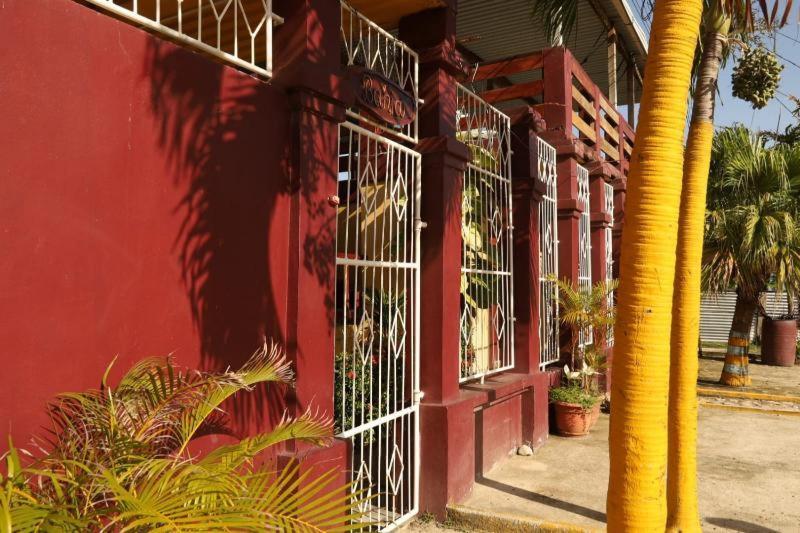 Hotel BAHÍA Tela Exterior foto
