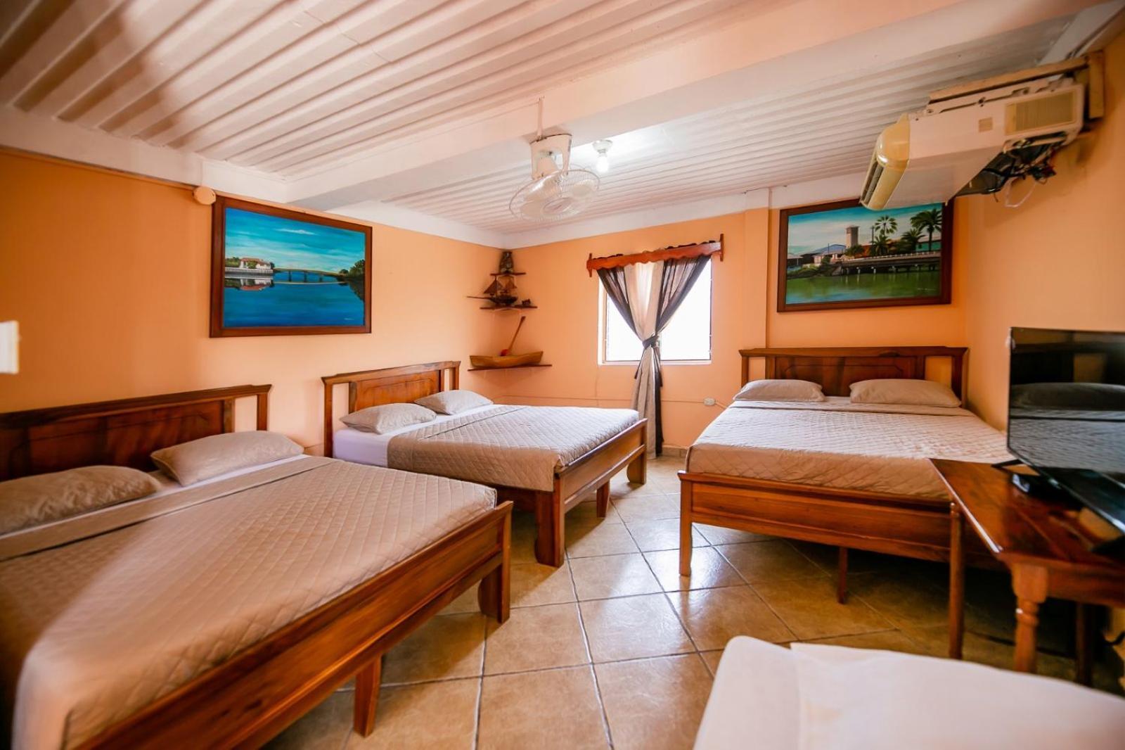 Hotel BAHÍA Tela Exterior foto