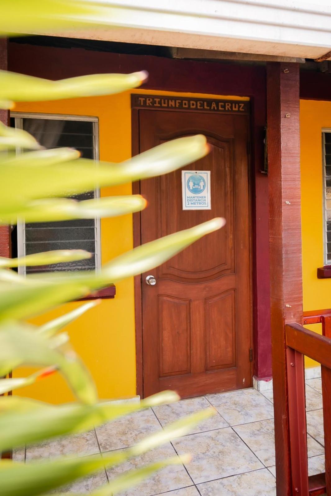 Hotel BAHÍA Tela Exterior foto
