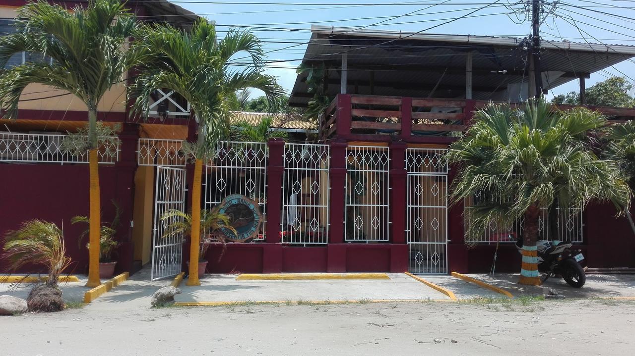 Hotel BAHÍA Tela Exterior foto